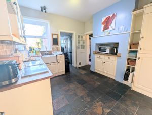 Photo 6- click for photo gallery